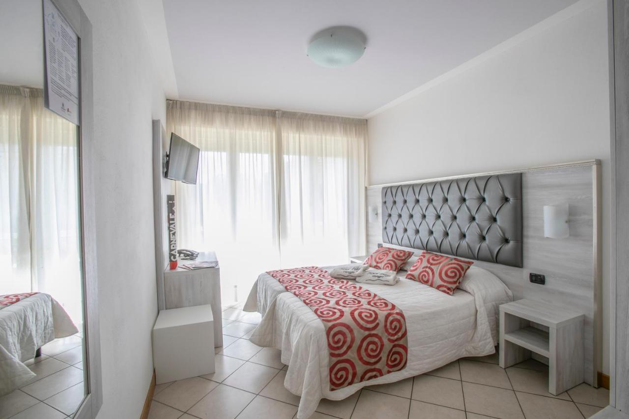 Hotel Playa Viareggio Dış mekan fotoğraf